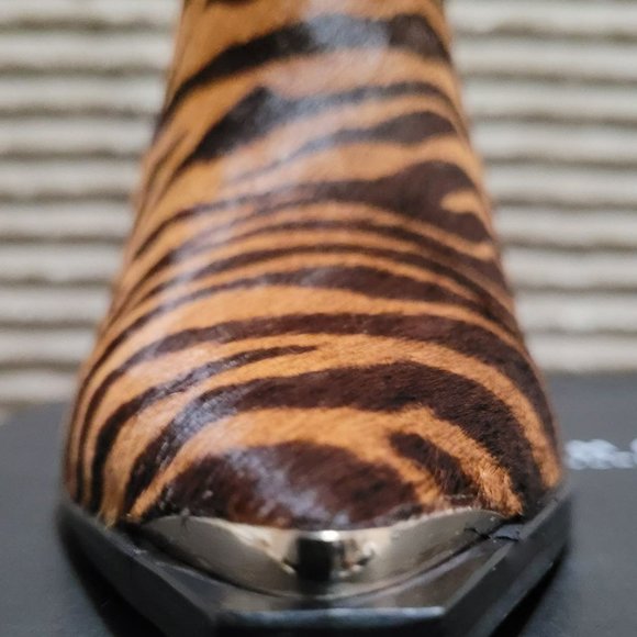 Kenneth Cole New York Women's West Side Block Heel Bootie - Picture 2 of 5